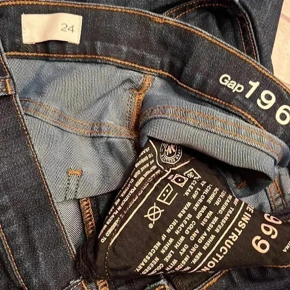 Gap jean denim skirt - Picture 3 of 3